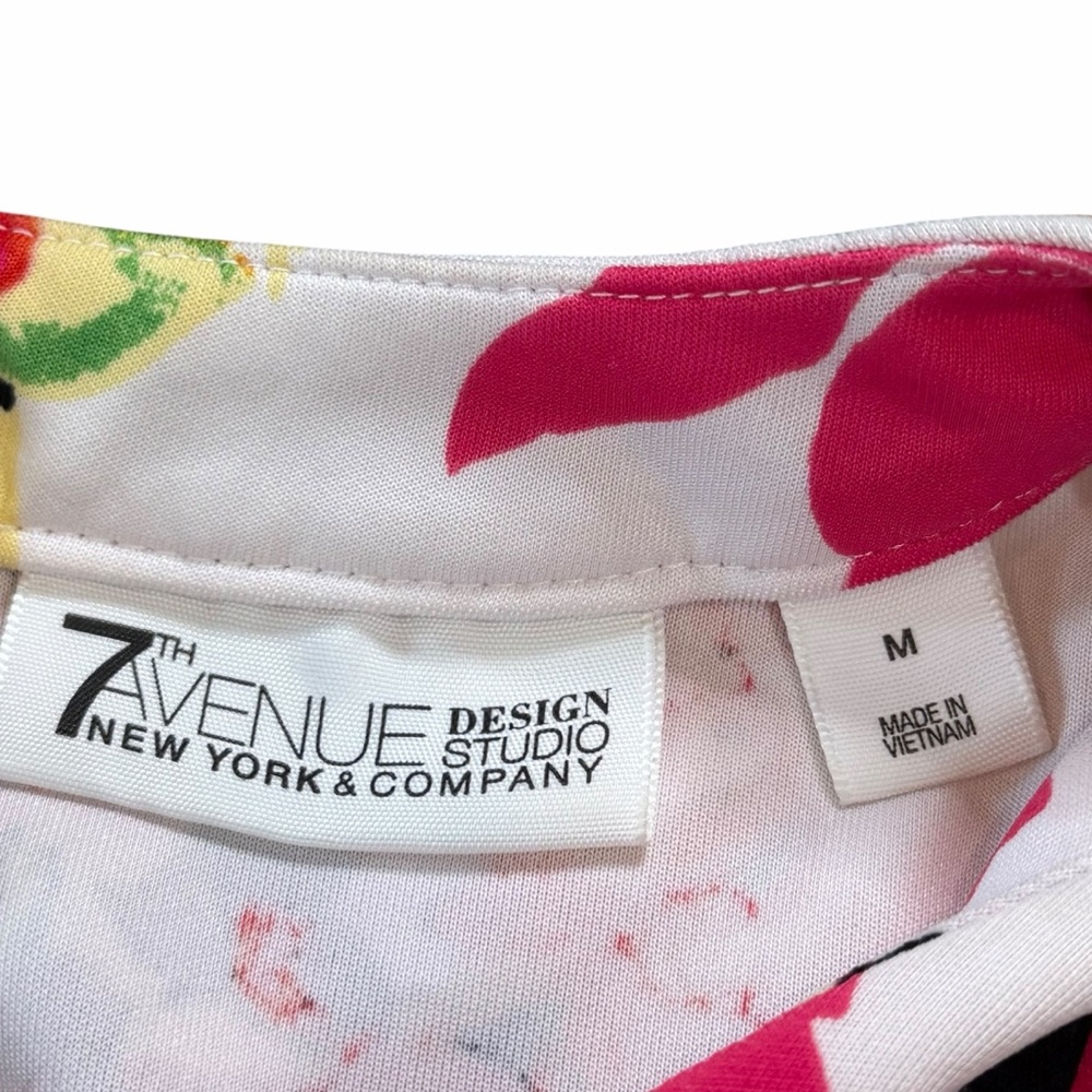 10/25🦋 NY & Co 7th Avenue Design Studio White & Pink Floral Peplum Tank - Medium - Picture 8 of 15